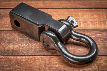 heavy duty shackle and hitch receiver