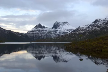 Fotobehang Cradle Mountain wieg berg reflecties