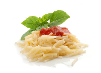 Vermicelli with green basil and tomato sauce