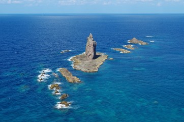 積丹の海と岩