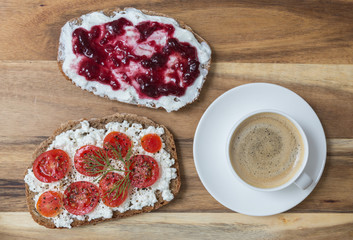 Frühstück Konzept mit Brot und kaffee