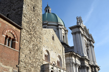 Fototapeta na wymiar Piazza del Duomo and Brescia Medieval