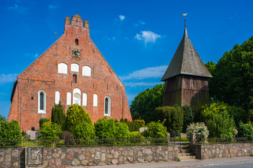 Fototapeta na wymiar Petrikirche in Landkirchen auf der Insel Fehmarn