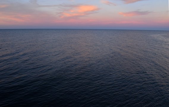 Fototapeta bezkresne spokojne morze