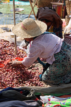 Marché aux légumes sur les bords du lac Inle, Birmanie