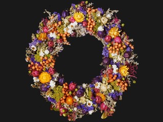 dried dry,dried,flowers,plants and cones ornamental garland