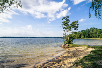 See / kleiner See und Bäume