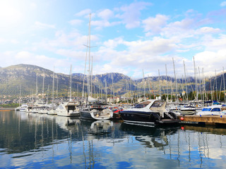 Fototapeta na wymiar Moored yachts on a sunny day