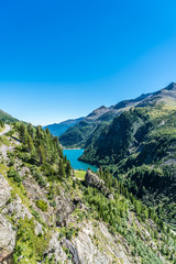 Alpenlandschaft mit dem Speichersee Galgenbichl in Österreich bei Malta