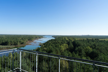 Fototapeta premium Landschaft / Luftbild Aufnahme einer Landschaft mit Wasser