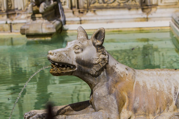 Fototapeta na wymiar Fonte Gaia at Piazza del Campo in Siena