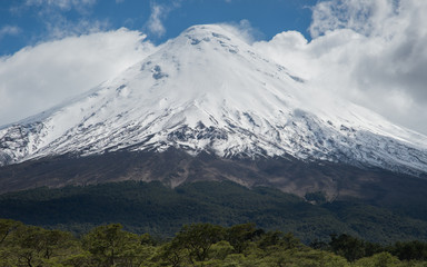 Fototapeta premium Osorno Volcano in the Patagonia region of Chile
