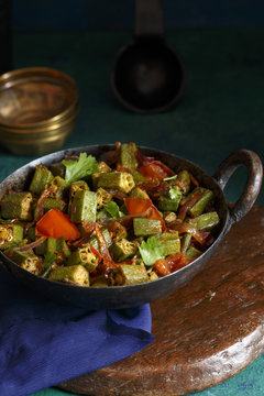 Okra Masala in an Iron wok
