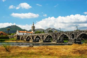Fototapeta na wymiar Ponte da Lima (Portugal): Puente medieval