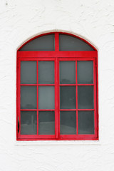 Fototapeta na wymiar 赤い窓