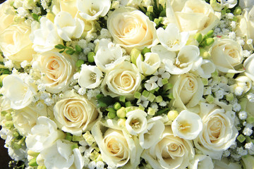 White wedding arrangement