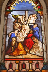 Fototapeta na wymiar Crucifixion, vitrail d'un caveau du Cimetière de Passy à Paris 