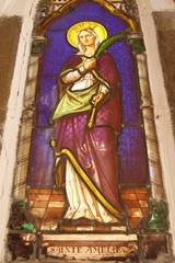 Sainte Amélie, vitrail d'un caveau du Cimetière de Passy à Paris	