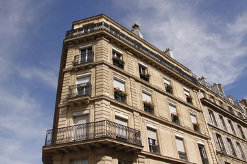 Fototapeta premium Immeuble ancien à Paris