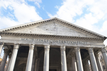 Obraz premium detail of the Pantheon in Rome