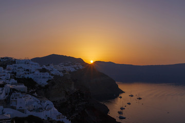 Obraz premium sunrise in Oia on Santorini