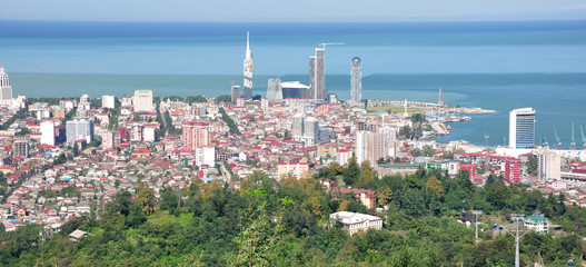 Panorama miasta Batumi, Gruzja - nowoczesne budynki nad brzegiem morza Czarnego  - obrazy, fototapety, plakaty
