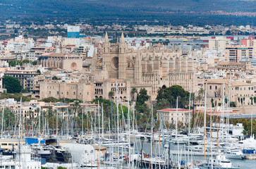 Palma de Mallorca - Kathedrale La Seu - Yachhafen 2910 © Wolfgang Jargstorff