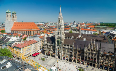 Fototapeta premium Panoramic view of the Marienplatz is a central square in the city centre of Munich, Germany