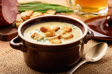 Beer soup with chicken fillet, ham and cheese.