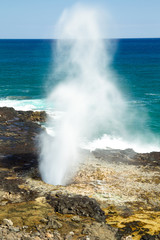 Spouting Horn, ein Blowhole an der Südküste von Kauai, Hawaii, USA.