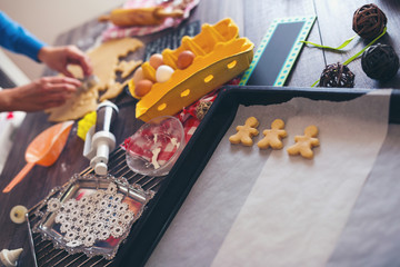 Preparation of gingerbread cookies