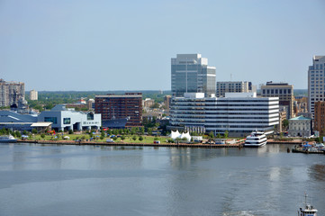 Norfolk city skyline and Elizabeth River, Virginia, USA.