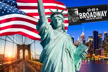 Selbstklebende Fototapeten New York City Collage mit Freiheitsstatue  © eyetronic