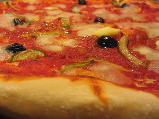 Original italian pizza with tomato sauce, mushrooms and olives