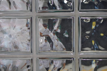 歪んだガラスタイル