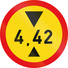 Temporary road sign used in the African country of Botswana - Vehicles exceeding 4.42 metres in height prohibited