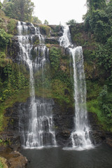 Tad Gneuang Wasserfall, Laos, Asien