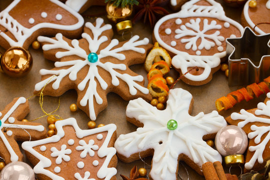 christmas gingerbread cookies with christmas decorations - christmas food background