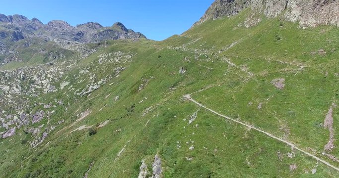 Sentiero in Val Brembana - Orobie Bergamasche - Trekking al Passo San Marco