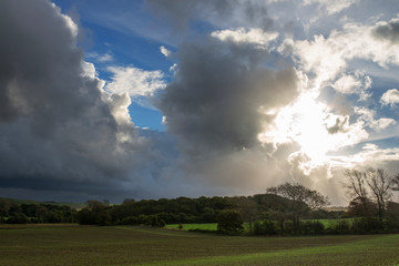 Obraz na płótnie Canvas ciel d'orage sur la campagne