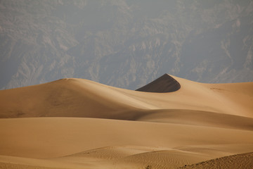 Fototapeta na wymiar Mesquite Flat Dunes in Death Valley National Park