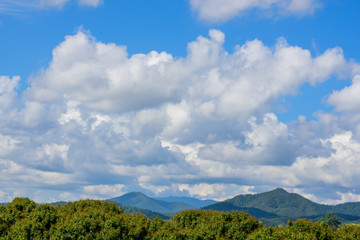Fototapeta premium Beautiful clouds with mountains