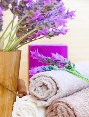 Obraz na płótnie Canvas Spa treatment with lavender flowers