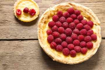 Raspberry tarts