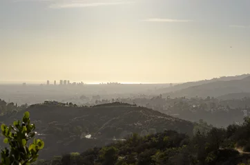 Gordijnen Skyline van Los Angeles op afstand  11 © bussmann1