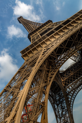 "Eiffel Tower angle" photo libre de droits sur la banque d'images