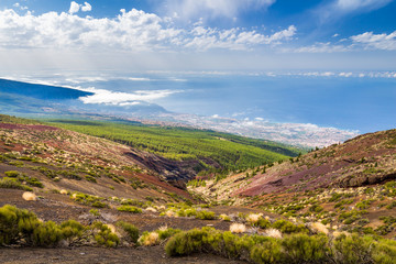 Fototapeta na wymiar Landscape view from the top of volcano Teide