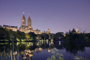 Fototapeta na wymiar Lake, Central Park, New York 