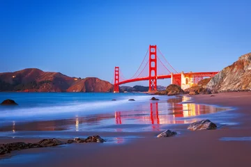 Photo sur Plexiglas Pont du Golden Gate Golden Gate Bridge at dusk, Sun Francisco