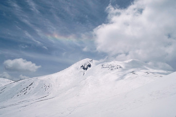 雪山と環水平アーク